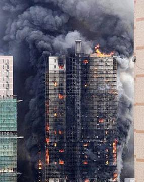 上海公寓特大火灾