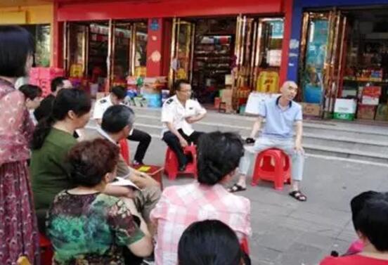 外墙脱落 —— 悬在我们头顶的剑